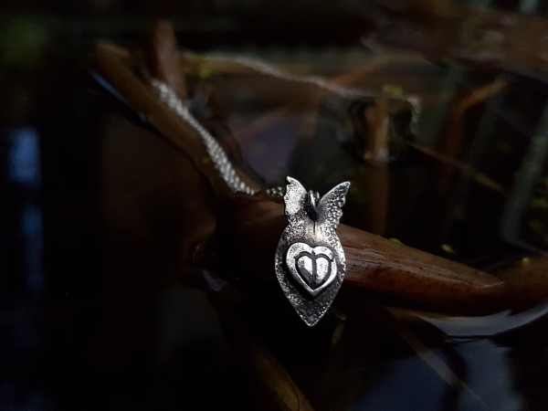 Atelier Solstice – Cupidon pendentif en argent 925.