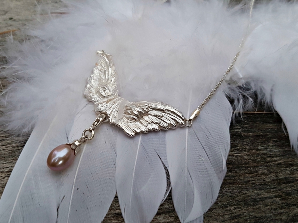 Atelier Solstice – Pendentif – L'Ange gardien, perle interchangeable.
