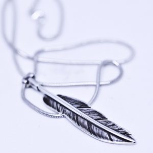Pendentif plume en argent