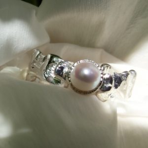 Bague végétale «Cendrillon» Perle