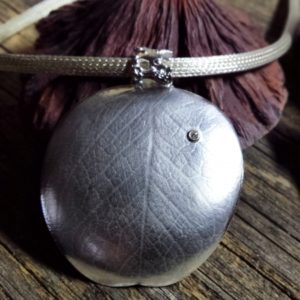 Pendentif «Feuille» diamant blanc