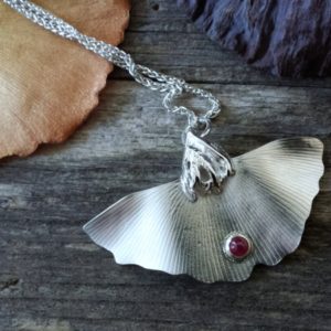 Pendentif feuille de Ginko