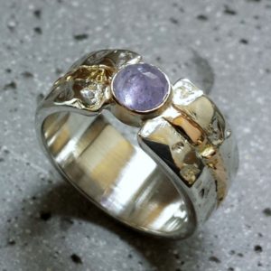 Anneau forgé et tanzanite