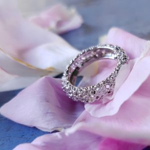 Anneau bombé «Cocon» et zircon blanc