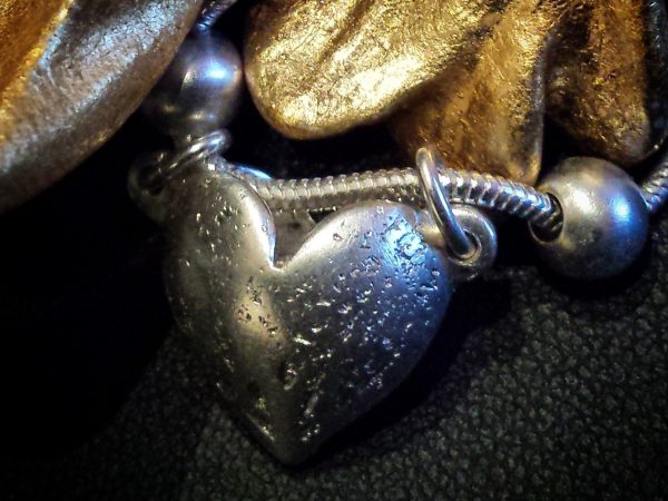 aimons-nous-fiancailles-cupidon-pendentif.jpg