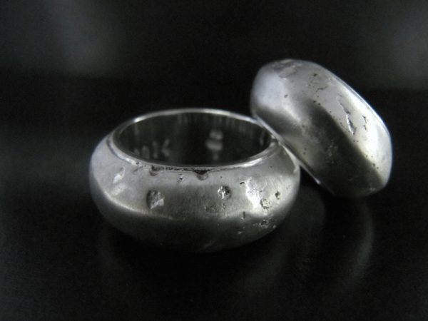 aimons-nous-mariage-anneau-bombe.jpg
