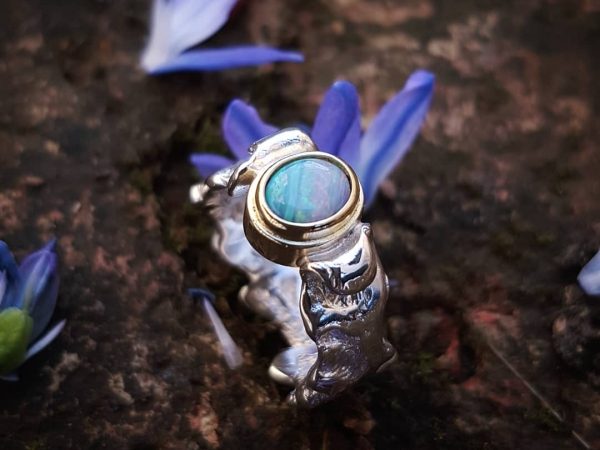 Bague végétale «Cendrillon» avec opale