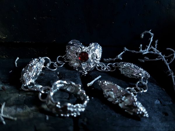 honn-au-fem-cocon-bracelet-02.jpg