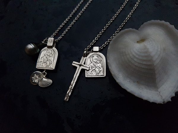 Pendentifs îcones - Vierge à l’enfant